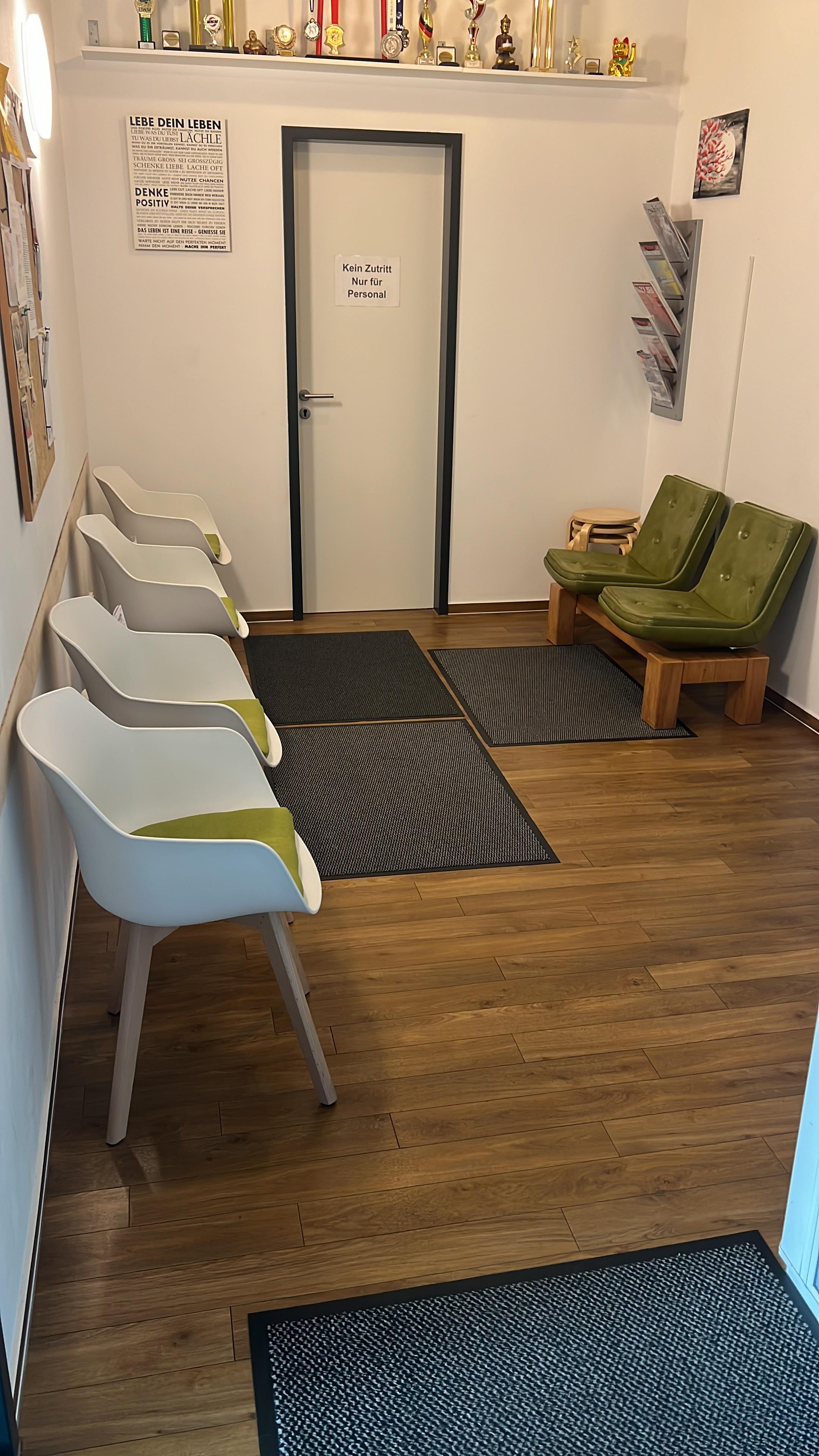 Wartebereich innen